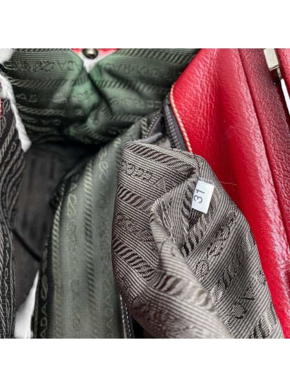 Prada Madras Cerniella Doctor's Leather Red Silver Lightweight Capacity - Picture 8 of 10